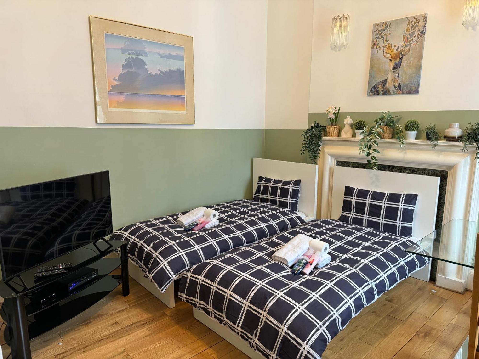 Central And Affordable Flat For 6 People In Zone 1 - Baker Street - With Breakfast Included Londýn Exteriér fotografie