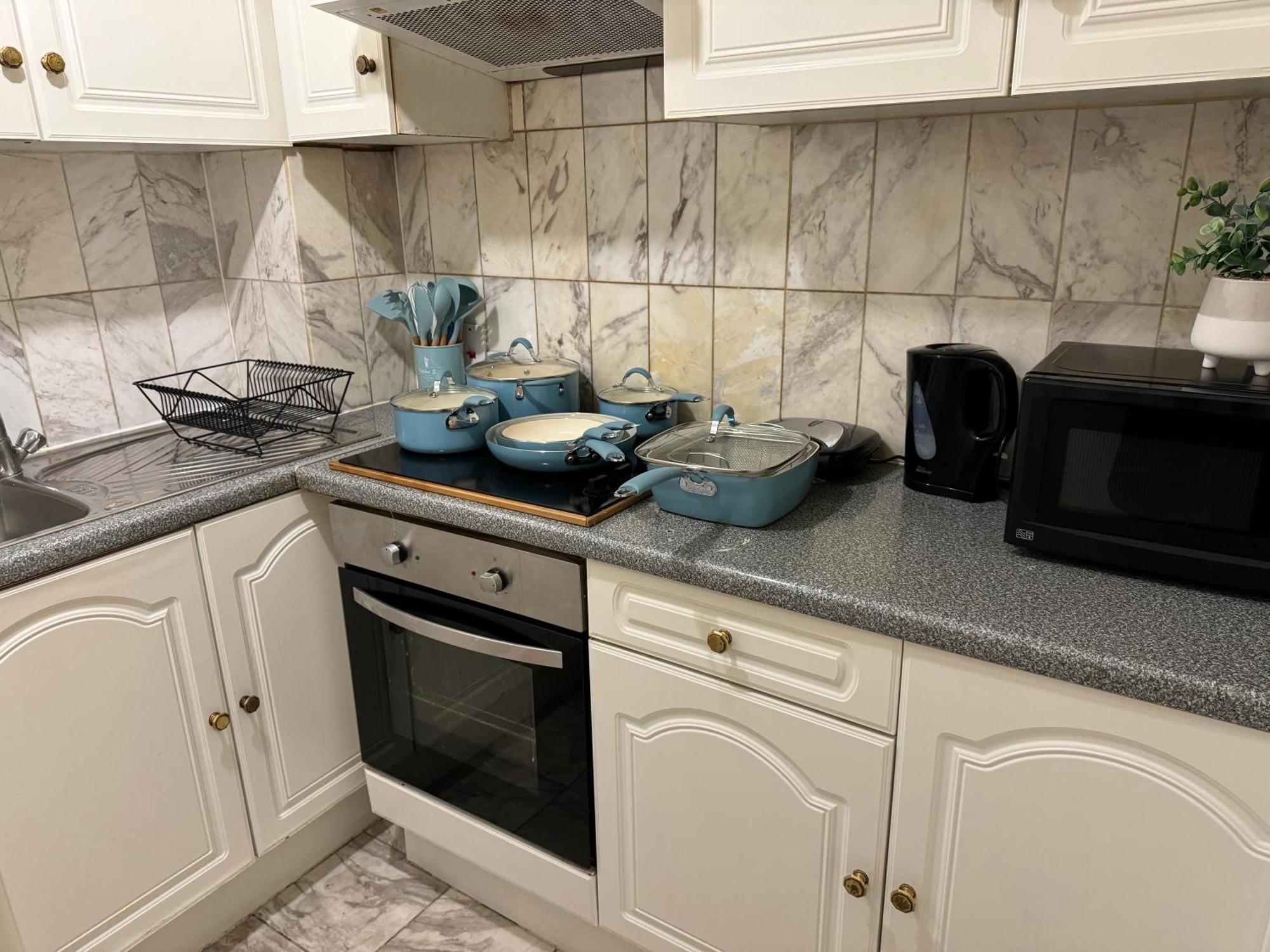Central And Affordable Flat For 6 People In Zone 1 - Baker Street - With Breakfast Included Londýn Exteriér fotografie