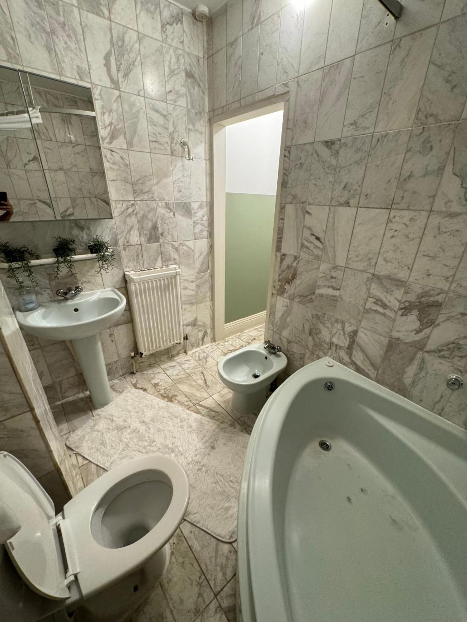 Central And Affordable Flat For 6 People In Zone 1 - Baker Street - With Breakfast Included Londýn Exteriér fotografie