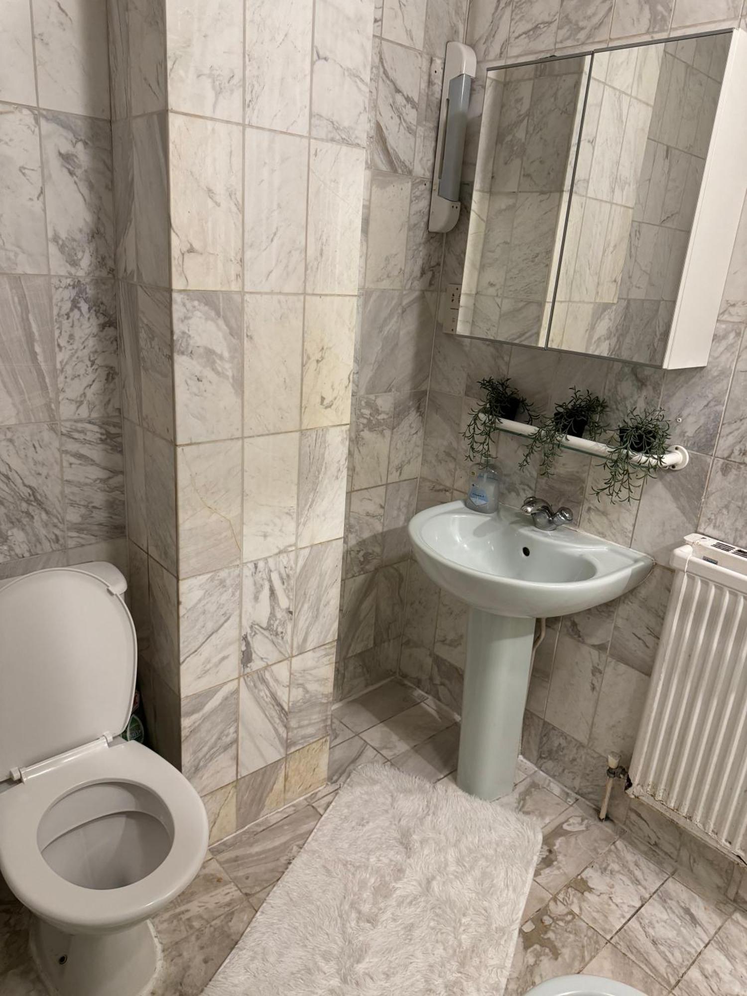 Central And Affordable Flat For 6 People In Zone 1 - Baker Street - With Breakfast Included Londýn Exteriér fotografie