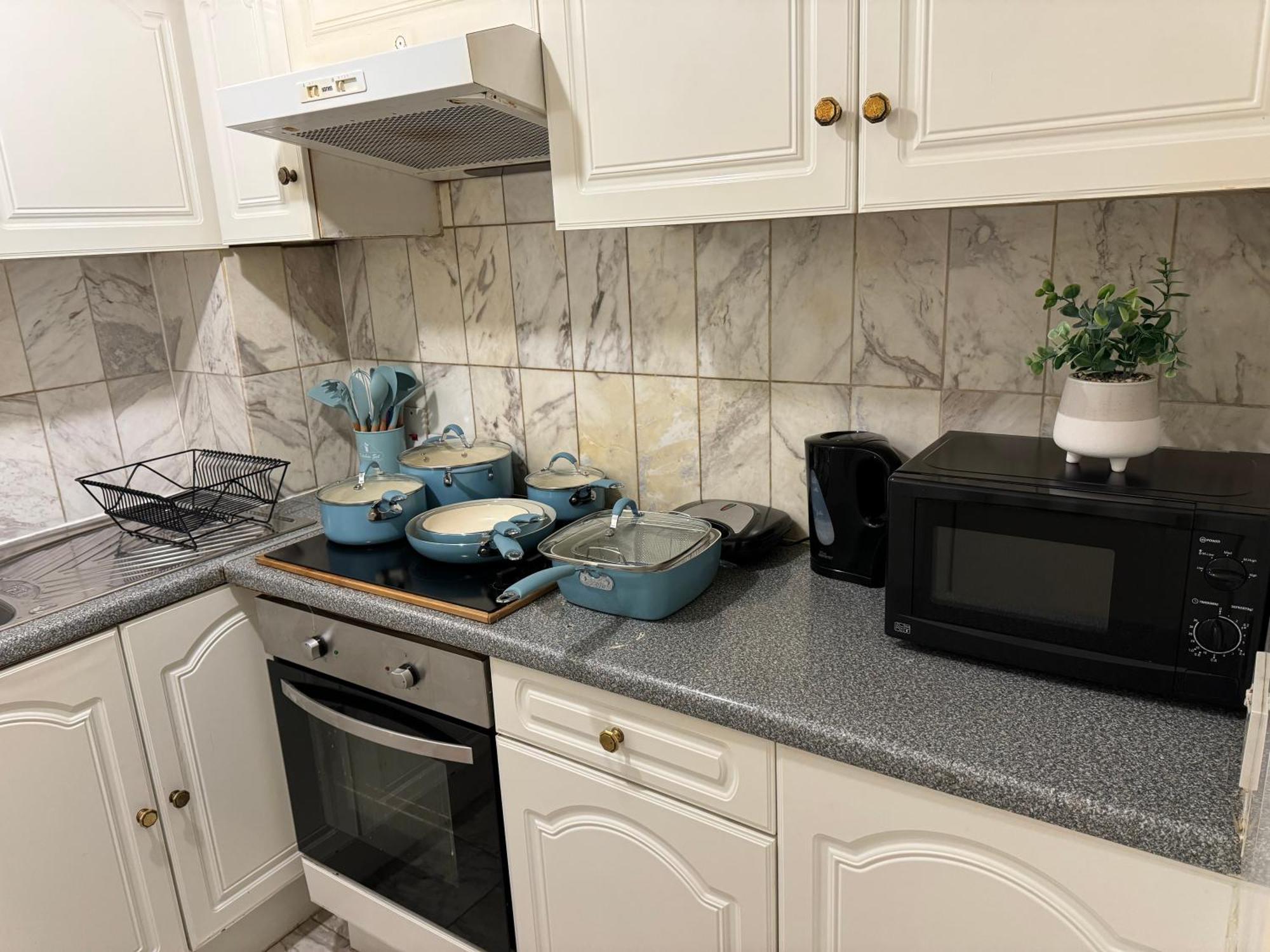 Central And Affordable Flat For 6 People In Zone 1 - Baker Street - With Breakfast Included Londýn Exteriér fotografie