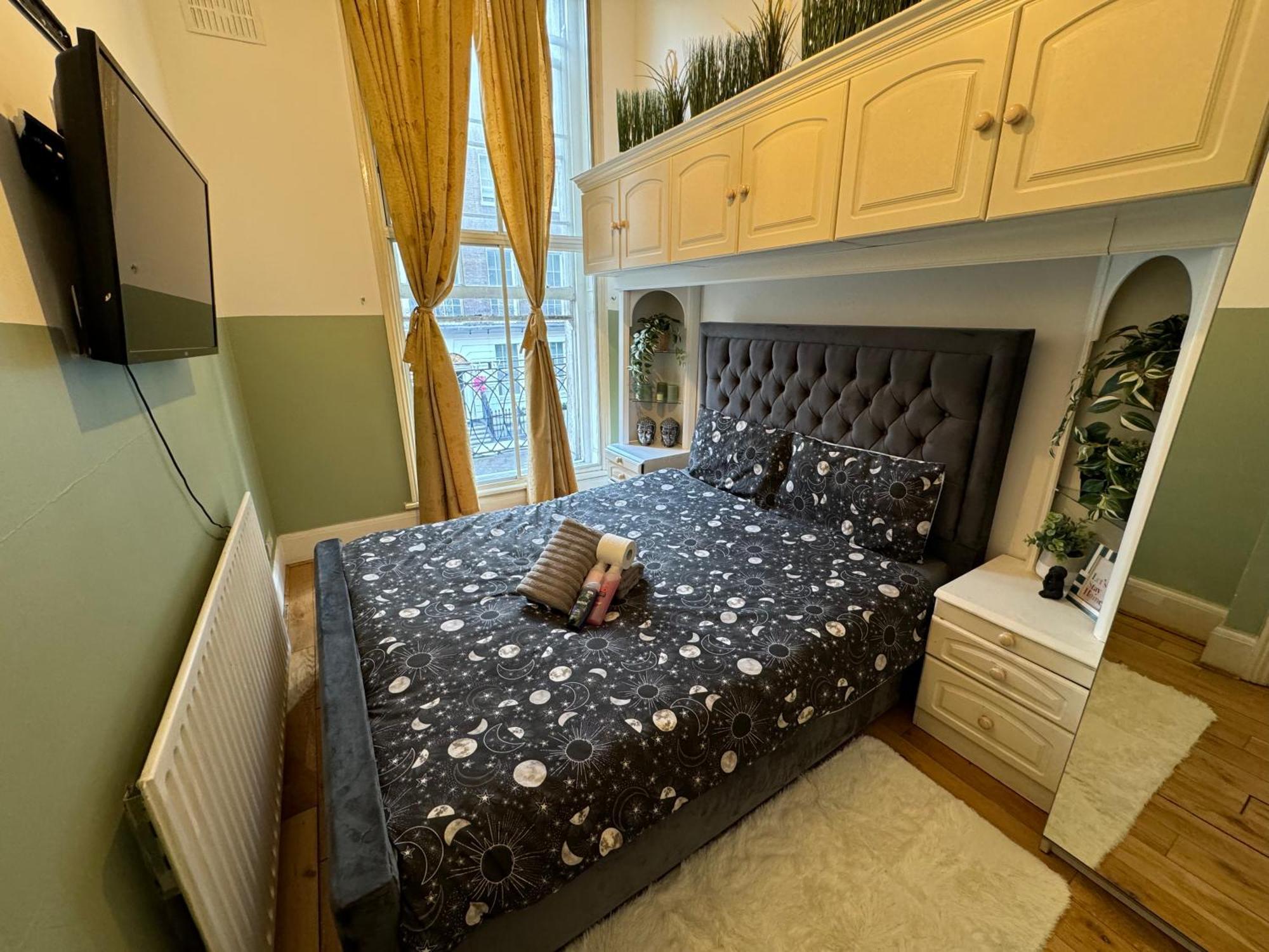 Central And Affordable Flat For 6 People In Zone 1 - Baker Street - With Breakfast Included Londýn Exteriér fotografie